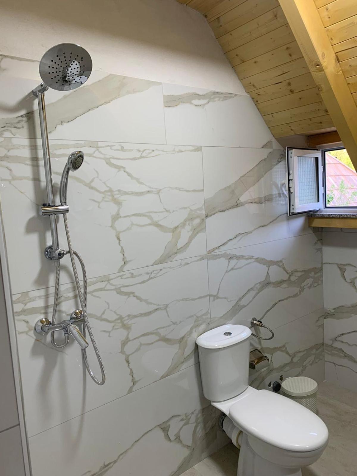 Serenity Guesthouse Теті Екстер'єр фото