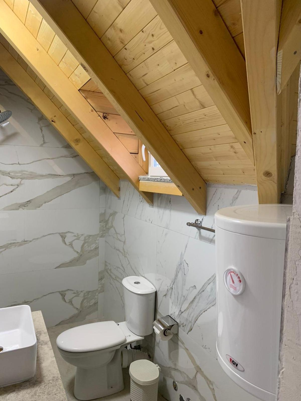 Serenity Guesthouse Теті Екстер'єр фото
